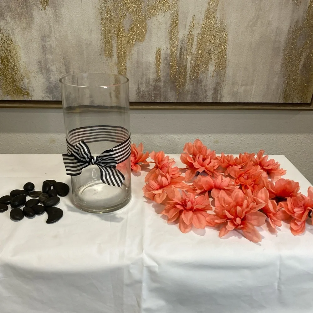 Elegant Coral Floral Arrangement in Glass Vase ⭐️